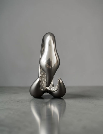 The Claw Ring