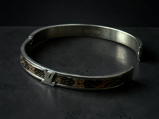 Gold Leopard Bangle