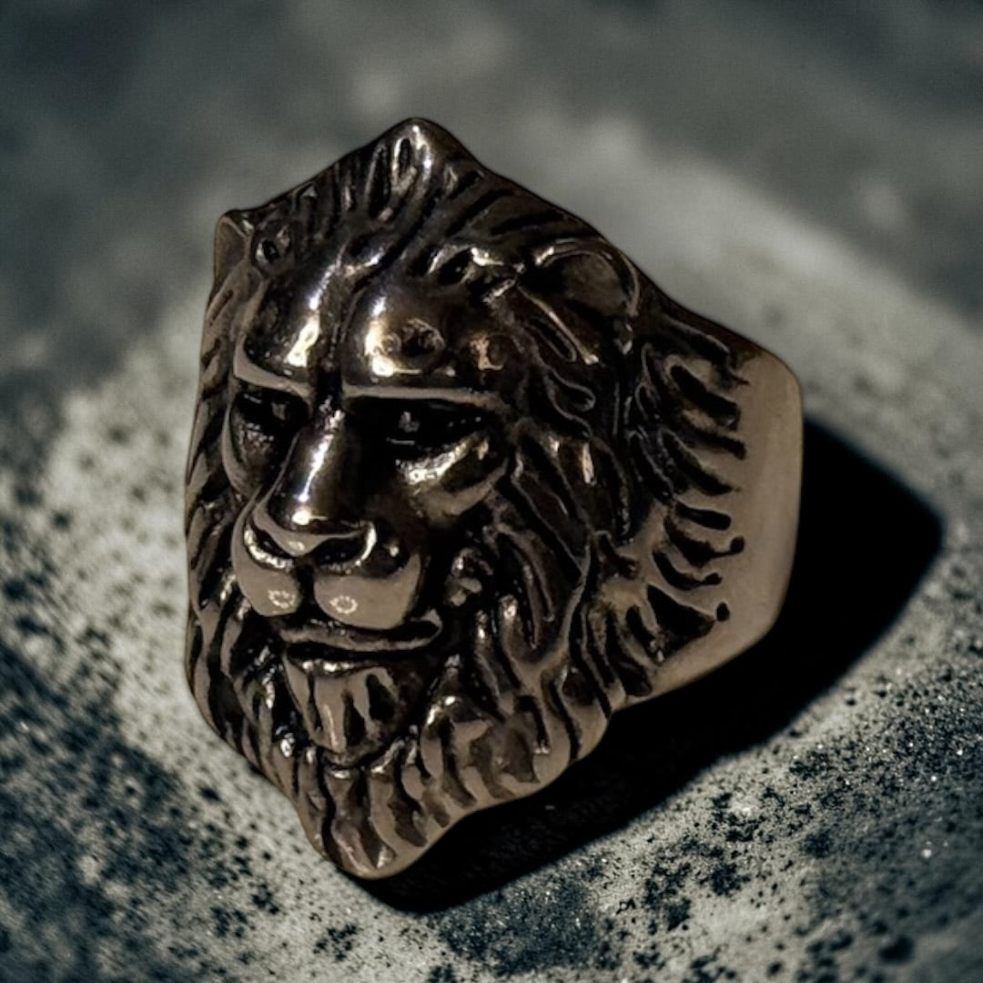 Lion Finger