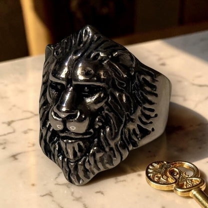 Lion Finger