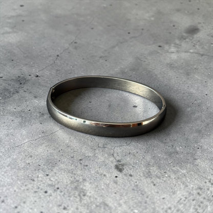 Silver kada