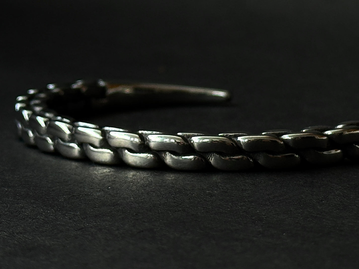 Silver Dragon-Scale Cuff