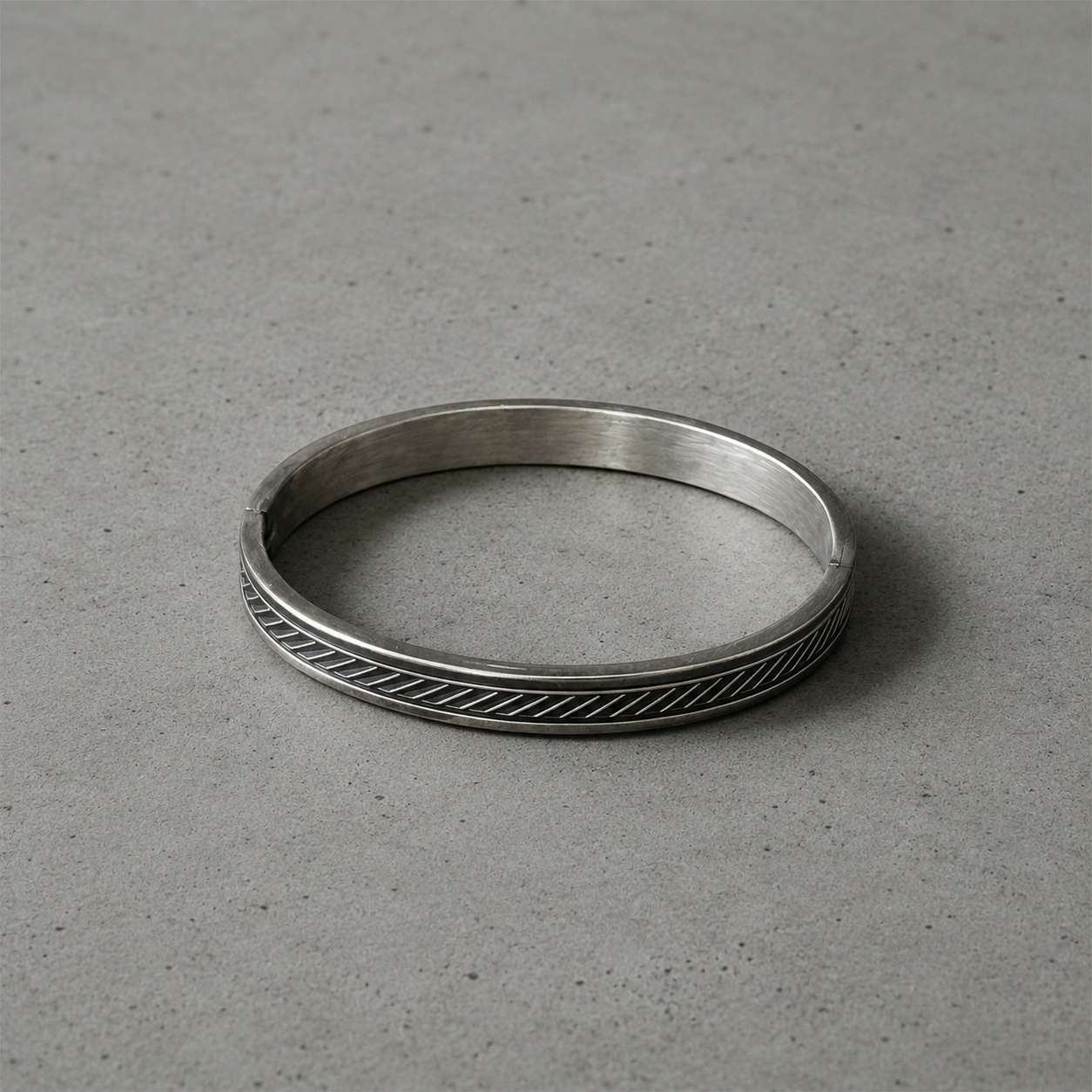 Vector Stripe Bangle