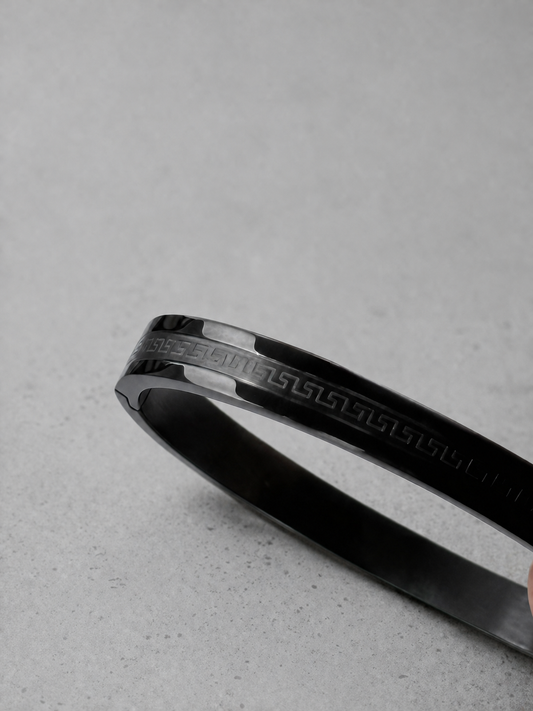Onyx Meander Bracelet