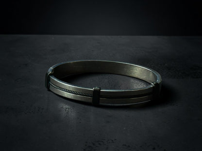Elite Wire Bangle